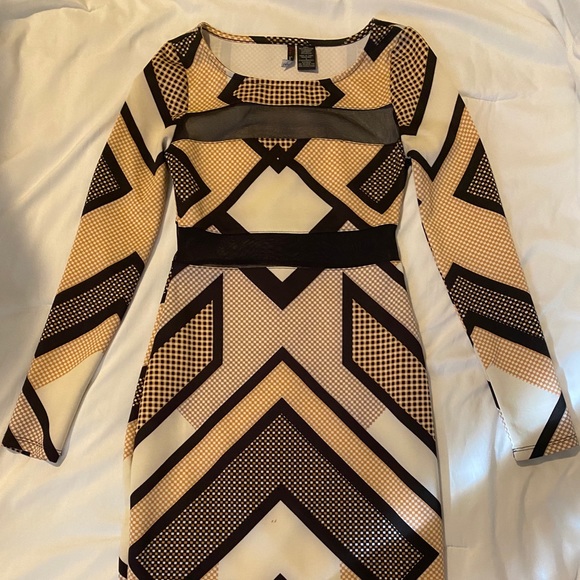 Dress - Picture 2 of 3